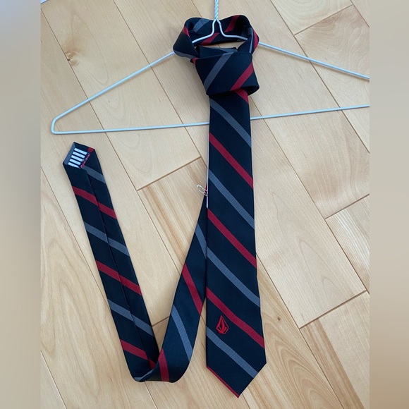 Volcom striped black, red, grey neck tie - Picture 2 of 2